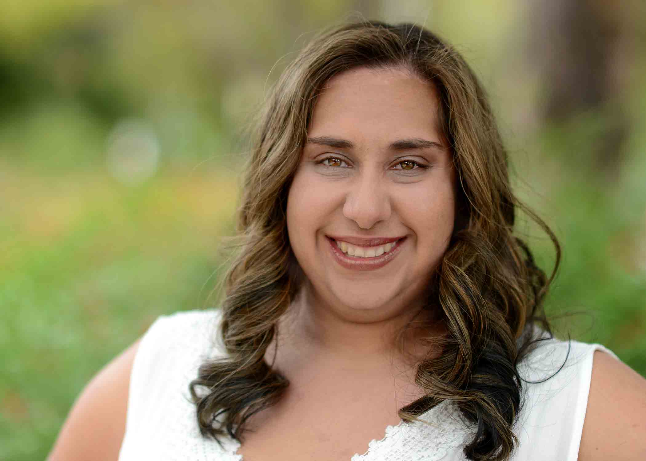 A portrait of Stephanie Arredondo