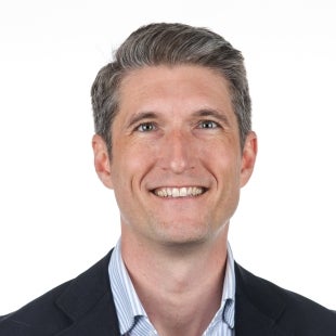Headshot of Carter Henderson
