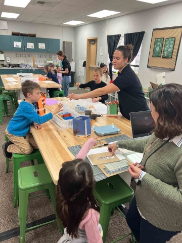 Cal Poly students assist members of Santa Margarita Elementary's afterschool Maker’s Club